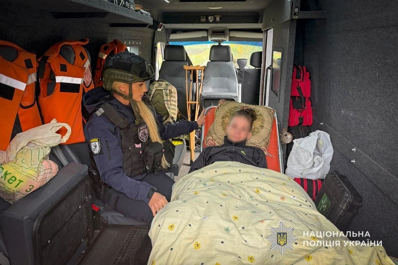 «Білі янголи» поліції допомогли 12-річному хлопчику з прикордонної Білопільської громади