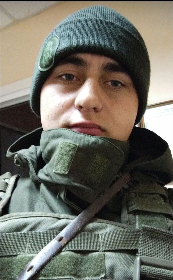 Під час строкової служби. 