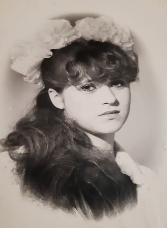 1987 рік, Жовтнева середня школа