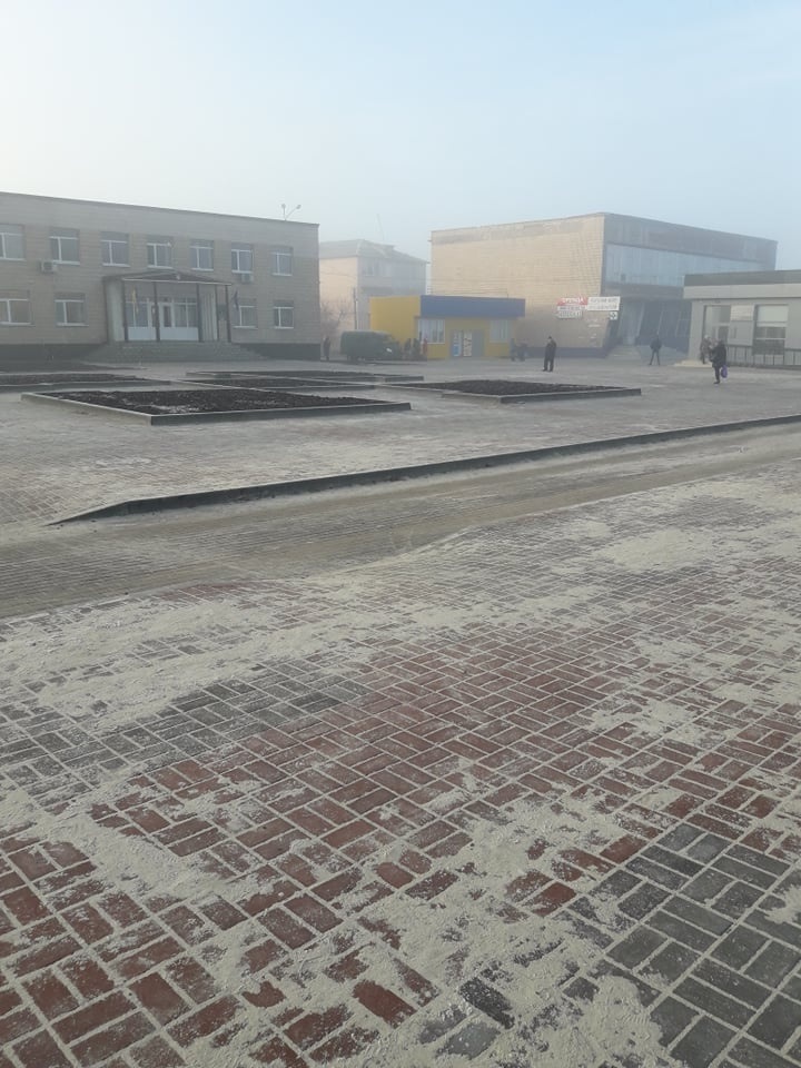 Так виглядає відремонтована площа зараз. 