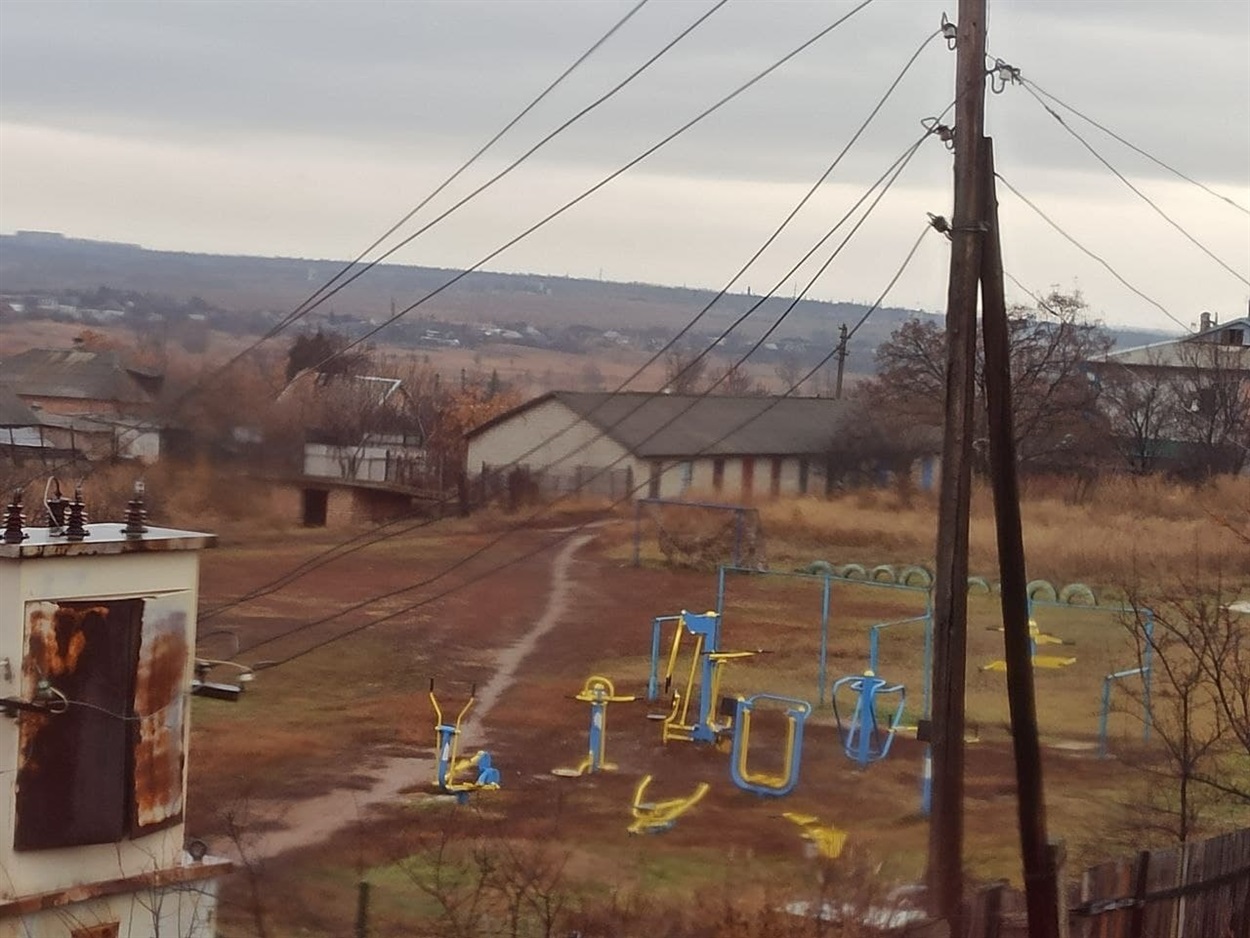 Спортмайданчик на території школи