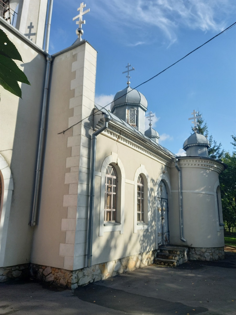 церква Покрова Пресвятої Богородиці