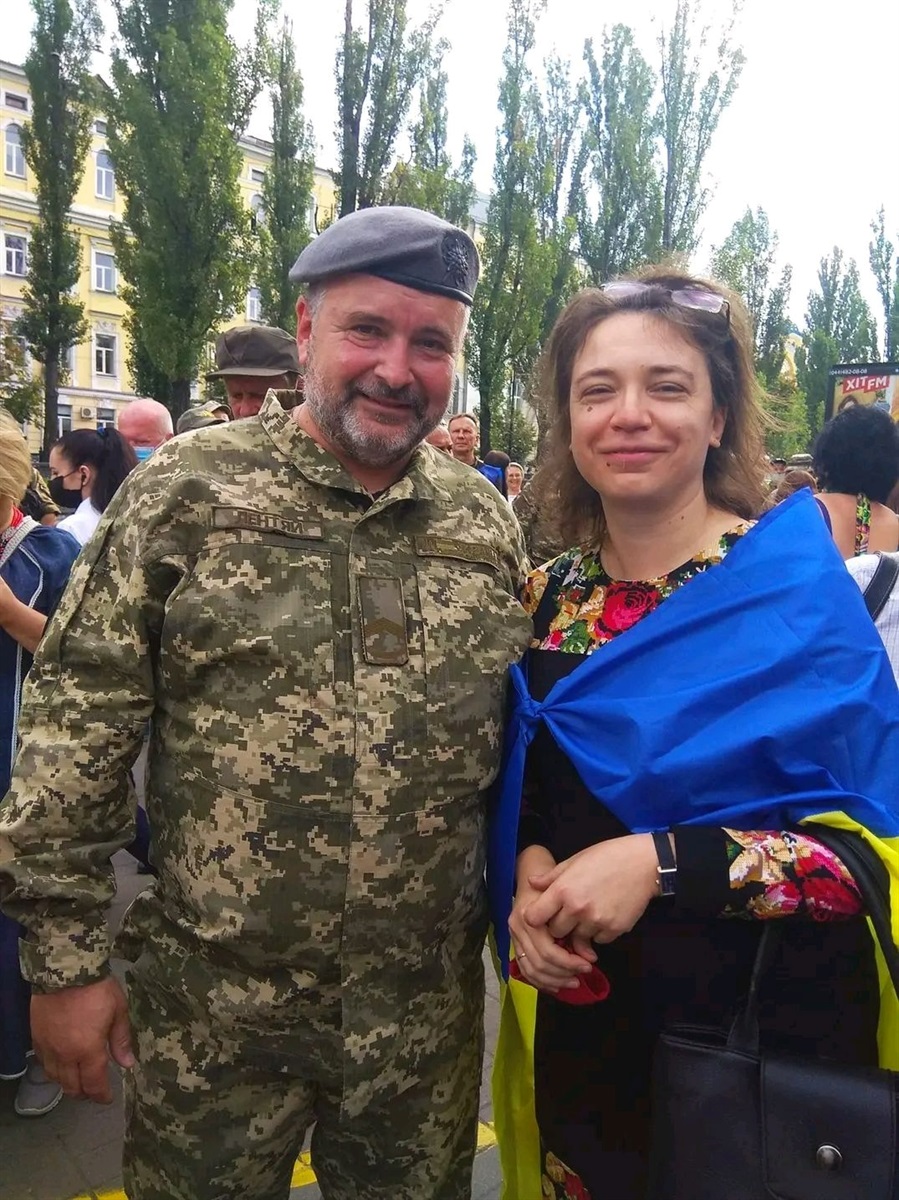 Напиши про війну
