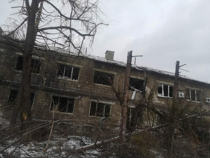 Пошкоджені будівлі у Дворічній