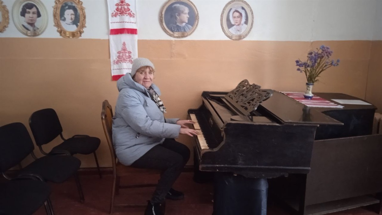 Рояль на місці. Перевірила. 