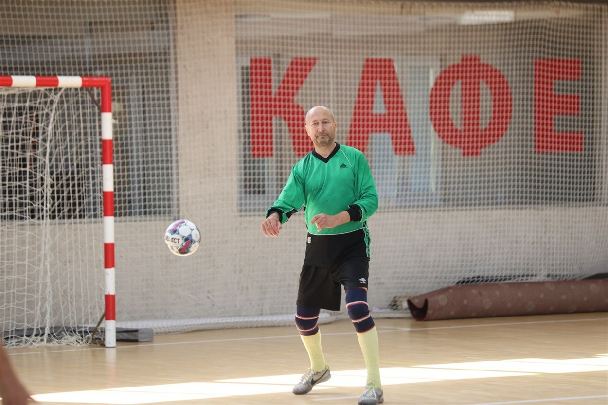 Костянтин Шелехов, футбол, Ніколь
