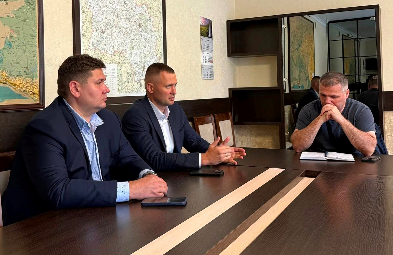 Нардеп Ігор Васильєв провів зустріч щодо ремонту важливої ділянки дороги для Білопілля та Ворожби