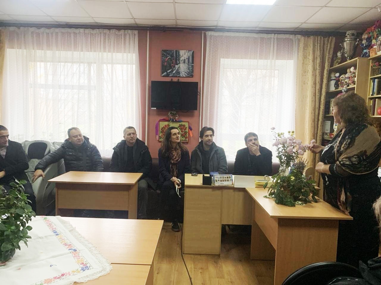 Представниця УВКБ ООН відвідала Білопілля: перші кроки нової очільниці під обстрілами