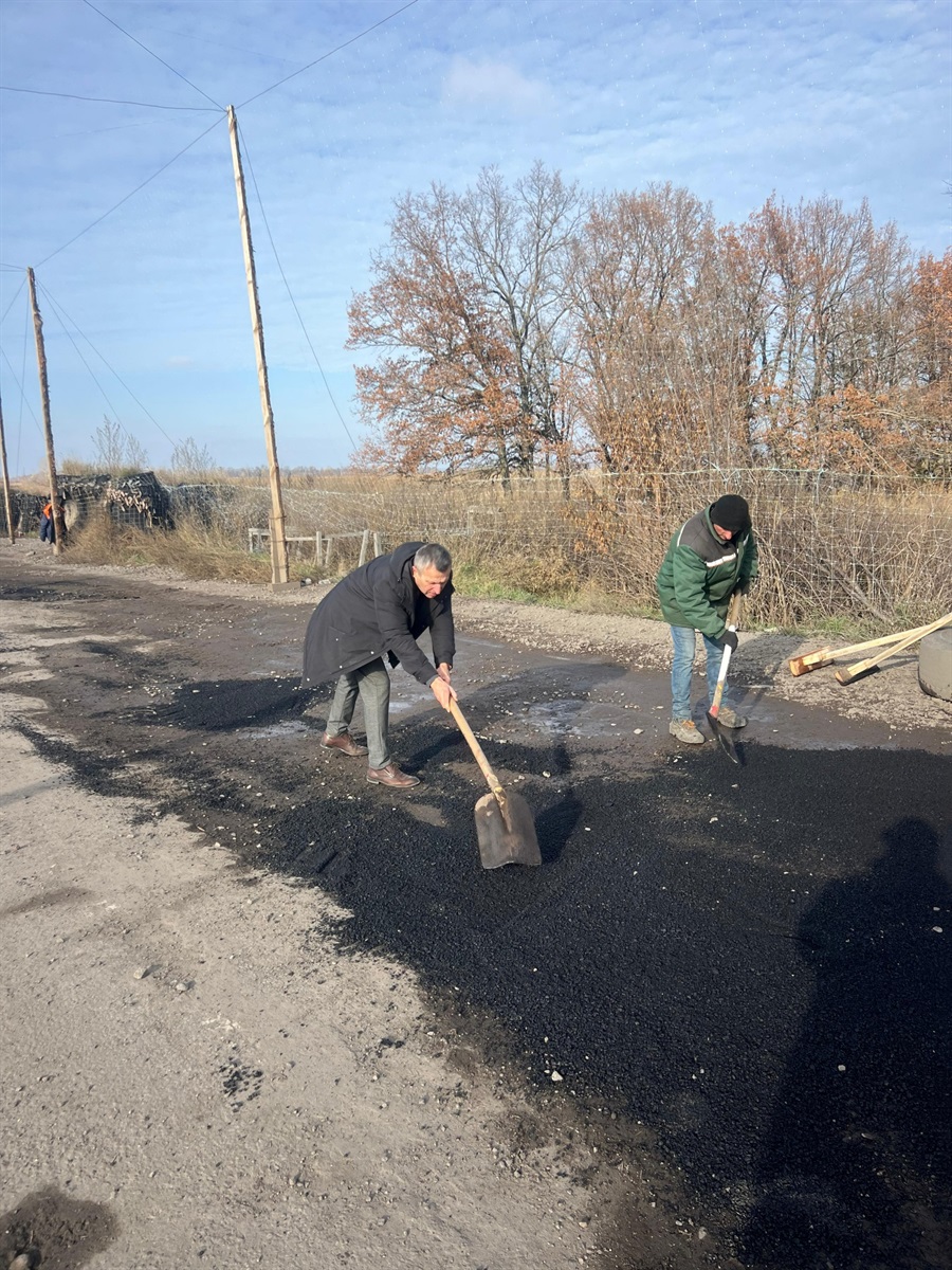 Юрій Зарко, ремонт дороги