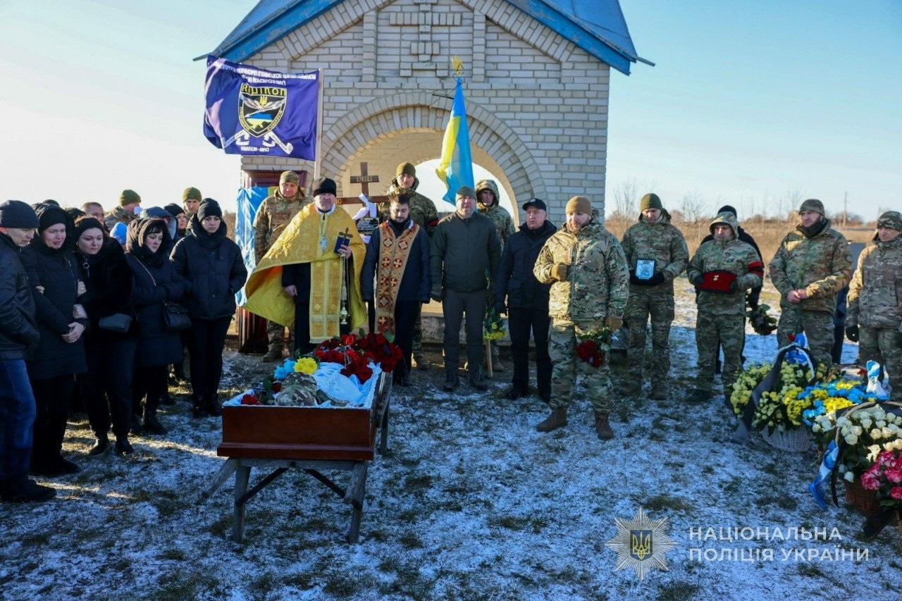 На Донеччині загинув Артем Щербак: люблячий батько, коханий чоловік, єдиний син…