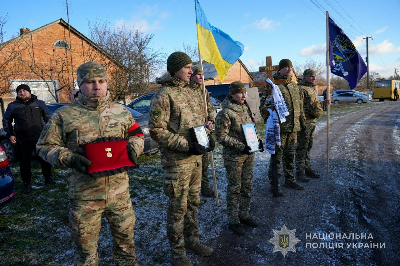 На Донеччині загинув Артем Щербак: люблячий батько, коханий чоловік, єдиний син…