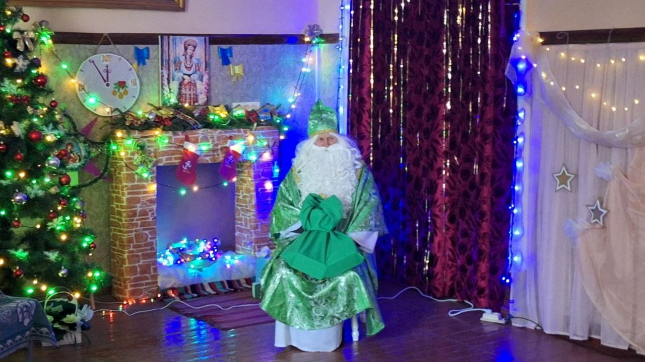 Свято, солодощі й дитячі усмішки: Новий рік завітав у Миколаївську та Річківську громади