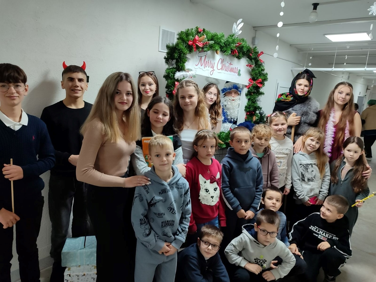 Різдвяно-новорічні традиції, що єднають серця: Миколаївський ліцей у святковому колі добра і світла