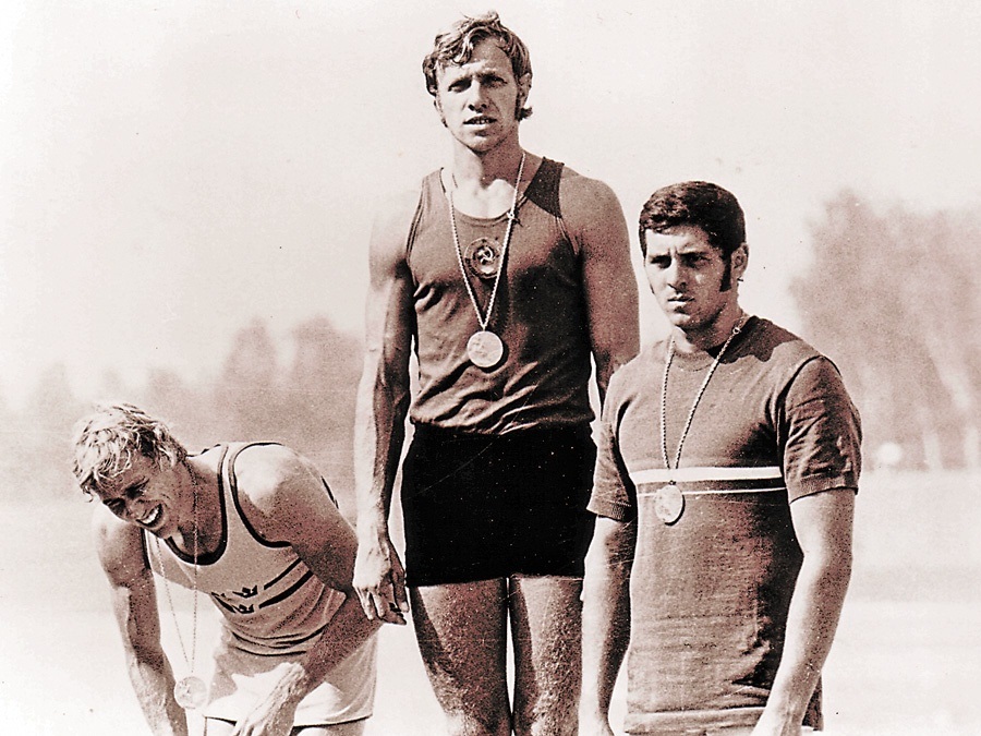 Олександр Шапаренко