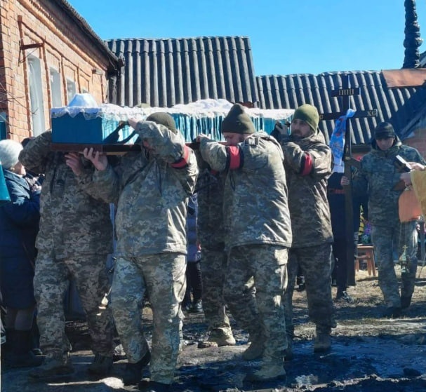 Поховали за день до дня народження... На війні загинув житель Улянівки Денис Лискун