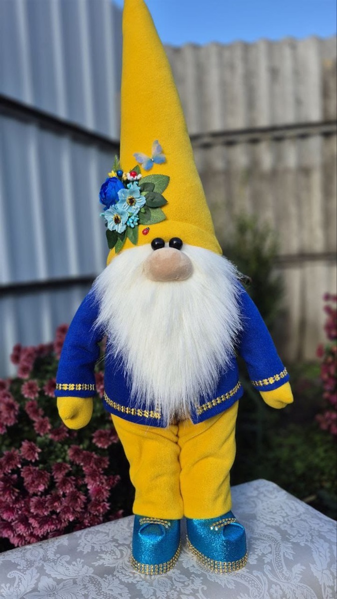 Творчість, що рятує душу: Алла Кальченко з Ворожби створює красу власними руками