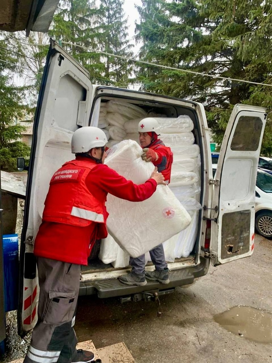Волонтери ТЧХ привезли допомогу до Білопільської громади для облаштування укриттів