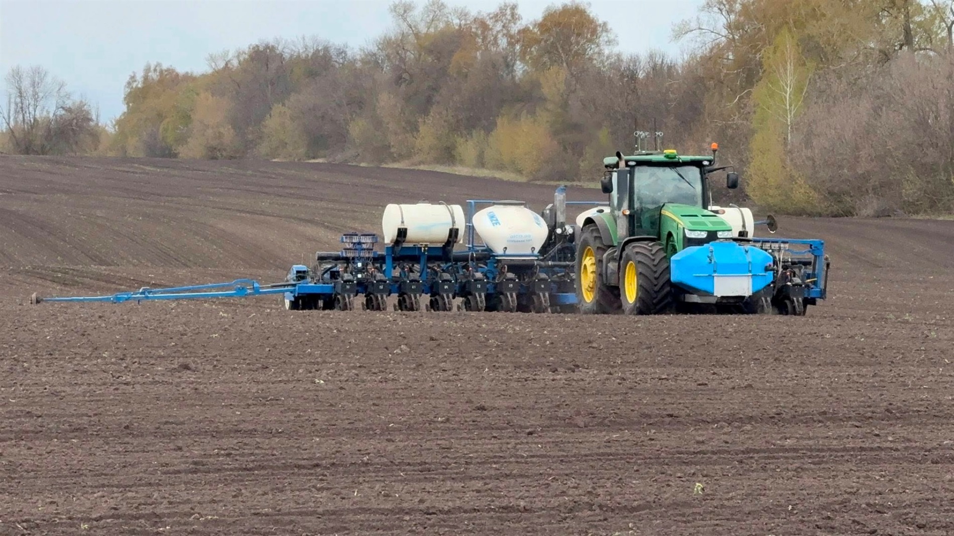 Посівна-2026: у господарствах Білопільщини робота не зупиняється