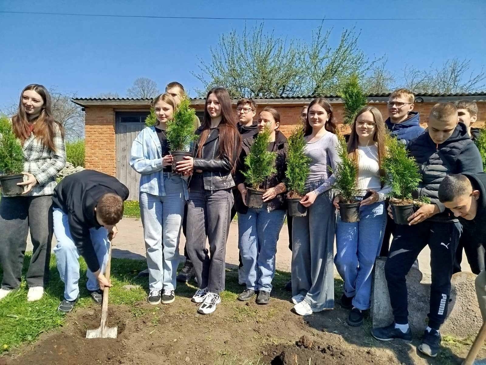 Спільними зусиллями — до чистих і затишних сіл
