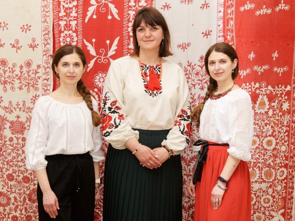 Нитки пам’яті та єдності: як на Сумщині відроджували слобожанську вишивку